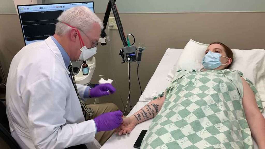 نحوه گرفتن نوار عصب نحوه گرفتن نوار عصب دست