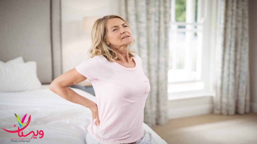 دیسک کمر در یک خانم خانمی که دچار درد کمر شده است